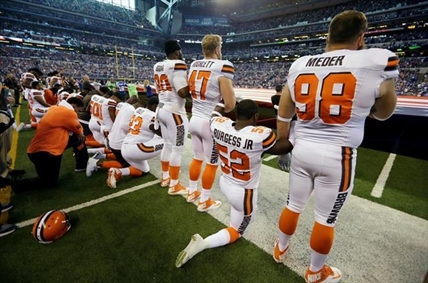 NFL protests: Two distinct visions of American patriotism clash on 50-yard line | iNFOnews.ca