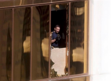 Mind of a killer: Las Vegas gunman's girlfriend is questioned by the FBI | iNFOnews.ca Mind of a killer: Las Vegas gunman's girlfriend is questioned by the FBI | iNFOnews.ca