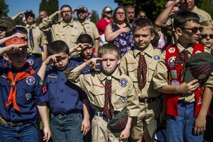 In historic shift, Boy Scouts to expand girls' participation | iNFOnews.ca