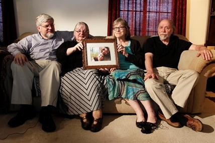 Canadian-American family held captive by Taliban-linked group released | iNFOnews.ca Canadian-American family held captive by Taliban-linked group released | iNFOnews.ca
