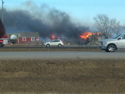 Alberta firefighter dies battling wildfire | iNFOnews.ca