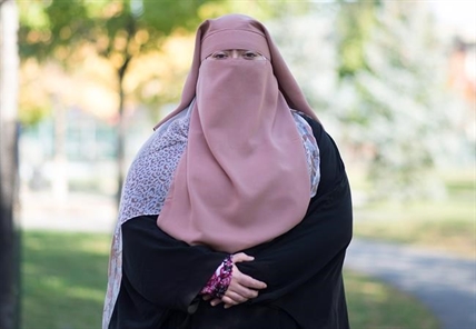 Quebec women who've worn niqabs discuss province's controversial neutrality bill | iNFOnews.ca Quebec women who've worn niqabs discuss province's controversial neutrality bill | iNFOnews.ca