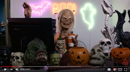 TRENDING NOW: This guy is just too into Halloween | iNFOnews.ca