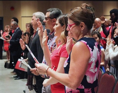 Federal government immigration poll suggests hardening attitudes | iNFOnews.ca Federal government immigration poll suggests hardening attitudes | iNFOnews.ca