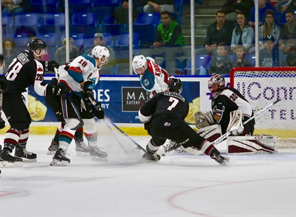 Vancouver Giants outshoot Kelowna Rockets in Langley | iNFOnews.ca