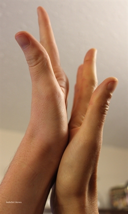 Penticton tries for high high-five record | iNFOnews.ca