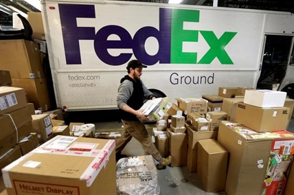 'Tis the season for doorstep stealing? Shoppers vent about delivery security | iNFOnews.ca
