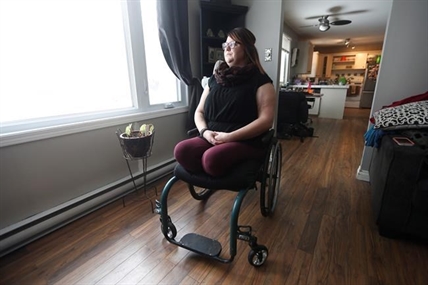 'Avery keeps me going:' Survivor recalls 10 freezing hours with young daughter | iNFOnews.ca