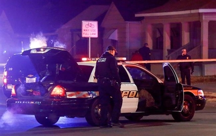 'Swatting' prank led to police shooting unarmed Kansas man | iNFOnews.ca 'Swatting' prank led to police shooting unarmed Kansas man | iNFOnews.ca
