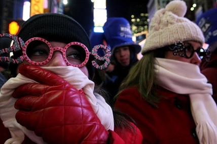 Extreme cold to test New Year's revelers; some events iced | iNFOnews.ca Extreme cold to test New Year's revelers; some events iced | iNFOnews.ca