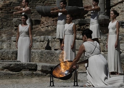 VIDEO: Sochi Olympics flame lighting goes off without a hitch ahead of mammoth torch relay | iNFOnews.ca VIDEO: Sochi Olympics flame lighting goes off without a hitch ahead of mammoth torch relay | iNFOnews.ca