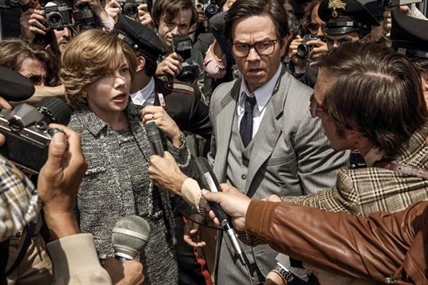 After outcry, Mark Wahlberg donates $1.5 million film fee | iNFOnews.ca