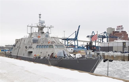 Newly commissioned U.S. combat ship stuck in Montreal due to icy conditions | iNFOnews.ca