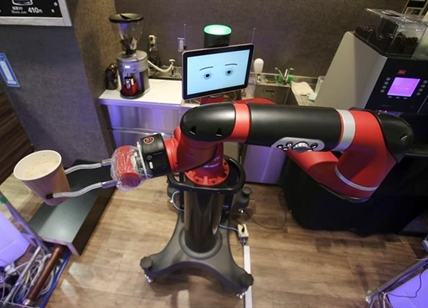 Robot makes coffee at new cafe in Japan's capital | iNFOnews.ca