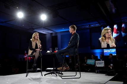 Doug Ford, Christine Elliott make leadership pitches at conservative conference | iNFOnews.ca Doug Ford, Christine Elliott make leadership pitches at conservative conference | iNFOnews.ca