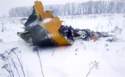 Airliner crashes near Moscow after takeoff; 71 presumed dead | iNFOnews.ca