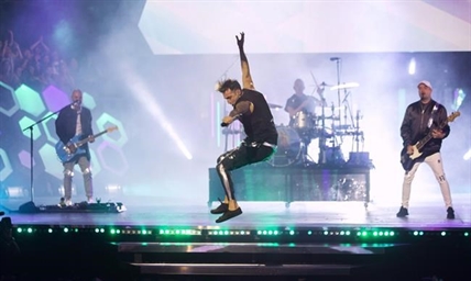 UPDATE: Hedley dropped by management, radio, tour opener amid sexual misconduct allegations | iNFOnews.ca UPDATE: Hedley dropped by management, radio, tour opener amid sexual misconduct allegations | iNFOnews.ca