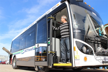 Tighter, smaller buses cost less, more maneuverable | iNFOnews.ca