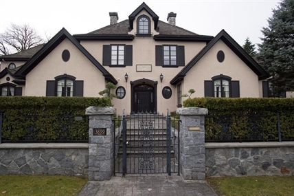 B.C. judge says undisclosed murder is reason to renege on mansion purchase | iNFOnews.ca