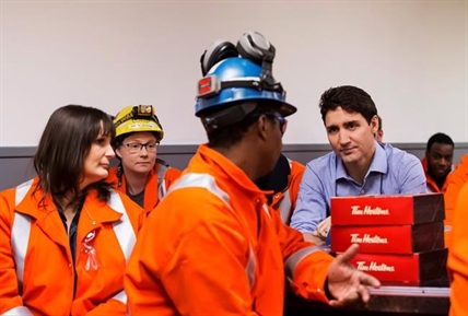 Prime Minister Trudeau shows support for steel workers, says Canada protecting industry | iNFOnews.ca