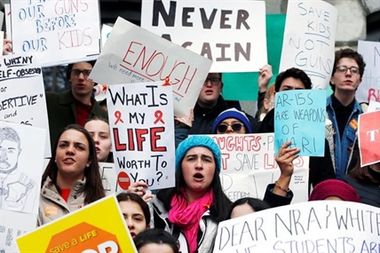 VIDEO: 'Enough is enough': US students stage walkouts against guns | iNFOnews.ca
