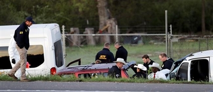 VIDEO: Austin bombing suspect blows himself up as SWAT moves in | iNFOnews.ca VIDEO: Austin bombing suspect blows himself up as SWAT moves in | iNFOnews.ca