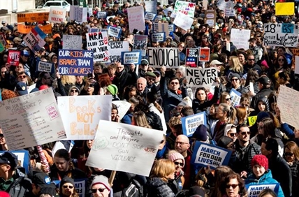 Tens of thousands across the US march for gun control | iNFOnews.ca