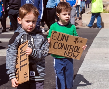 'Vote them out!': Hundreds of thousands demand gun control | iNFOnews.ca