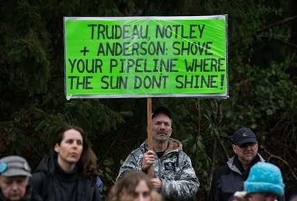 Kinder Morgan suspends work on Trans Mountain pipeline amid B.C. opposition | iNFOnews.ca