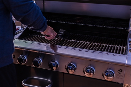 Wire-bristle safety fears prompt Ottawa to establish BBQ brush safety standards | iNFOnews.ca Wire-bristle safety fears prompt Ottawa to establish BBQ brush safety standards | iNFOnews.ca