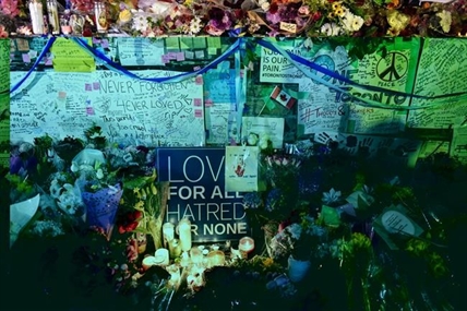 Prime Minister, other politicians to attend vigil for victims of Toronto van attack | iNFOnews.ca Prime Minister, other politicians to attend vigil for victims of Toronto van attack | iNFOnews.ca