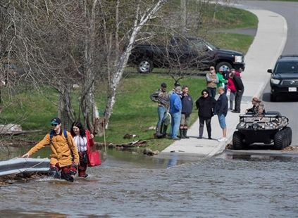 Damage becoming clear amid historic flood: 'Just a pile of rubbish there now' | iNFOnews.ca Damage becoming clear amid historic flood: 'Just a pile of rubbish there now' | iNFOnews.ca