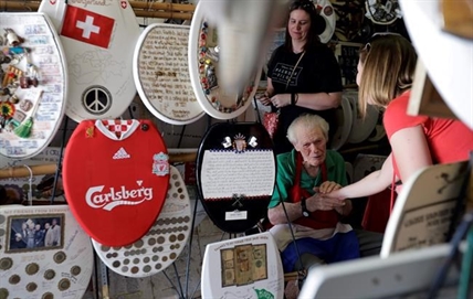 VIDEO: The 'King of the Commode' seeks an heir to his thrones | iNFOnews.ca