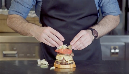 TRENDING NOW: Guy makes Bubble Bass Burger from 'SpongeBob SquarePants' | iNFOnews.ca TRENDING NOW: Guy makes Bubble Bass Burger from 'SpongeBob SquarePants' | iNFOnews.ca