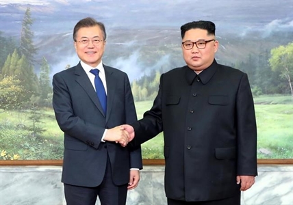 With US talks in limbo, Korean leaders hold surprise summit | iNFOnews.ca