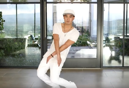 TRENDING NOW: He dances without moving | iNFOnews.ca TRENDING NOW: He dances without moving | iNFOnews.ca