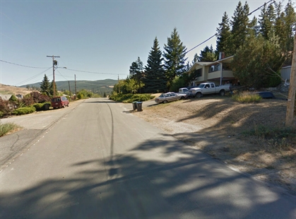 Couple hit from behind while walking dog | iNFOnews.ca Couple hit from behind while walking dog | iNFOnews.ca