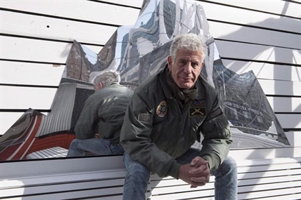 Despite controversy, Bourdain wasn't shy about championing Canadian cuisine | iNFOnews.ca