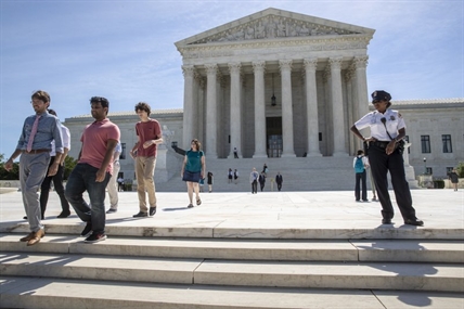 Supreme Court upholds Trump travel ban, rejects discrimination claim | iNFOnews.ca