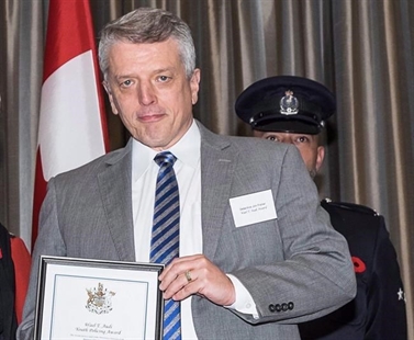 Vancouver officer apologizes for kissing girl, woman at sentencing hearing | iNFOnews.ca Vancouver officer apologizes for kissing girl, woman at sentencing hearing | iNFOnews.ca
