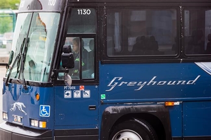 Trudeau asks transport minister to tackle Greyhound's western pullout | iNFOnews.ca