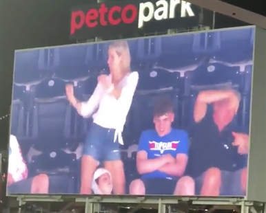 TRENDING NOW: Dancing adult completely embarrasses teen | iNFOnews.ca