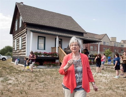 Annette Dionne visits house she was born in as significance of quintuplets noted | iNFOnews.ca Annette Dionne visits house she was born in as significance of quintuplets noted | iNFOnews.ca