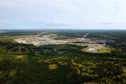 Ottawa backs off oilsands assessments, concedes greenhouse gas targets not met | iNFOnews.ca