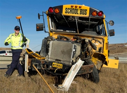 Alberta mayor says kids hurt in school bus crash show signs of improvement | iNFOnews.ca Alberta mayor says kids hurt in school bus crash show signs of improvement | iNFOnews.ca