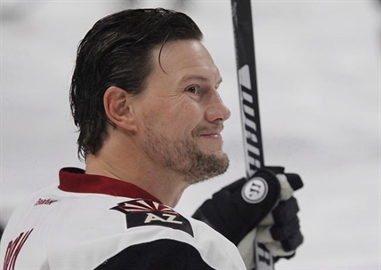 Shane Doan set to serve as pallbearer at Sen. John McCain's memorial service | iNFOnews.ca Shane Doan set to serve as pallbearer at Sen. John McCain's memorial service | iNFOnews.ca