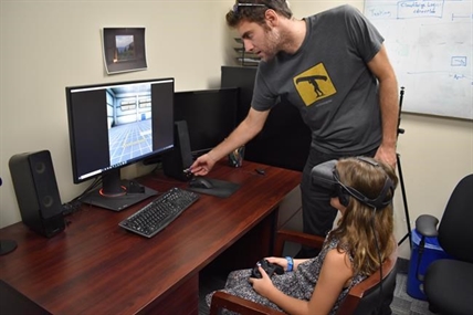 Virtual reality program teaches kids how to cross streets safely | iNFOnews.ca