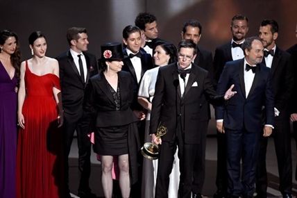 iN VIDEO: 'Game of Thrones,' 'Mrs. Maisel' triumph at Emmys | iNFOnews.ca iN VIDEO: 'Game of Thrones,' 'Mrs. Maisel' triumph at Emmys | iNFOnews.ca