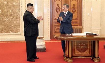 Korean leaders meet in Pyongyang for potentially tough talks | iNFOnews.ca