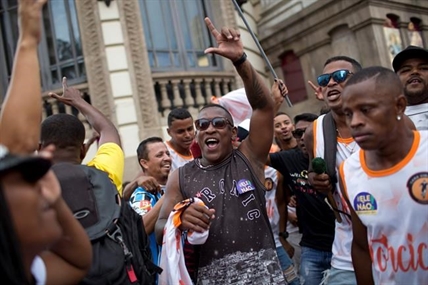 Thousands protest leading Brazil presidential candidate | iNFOnews.ca